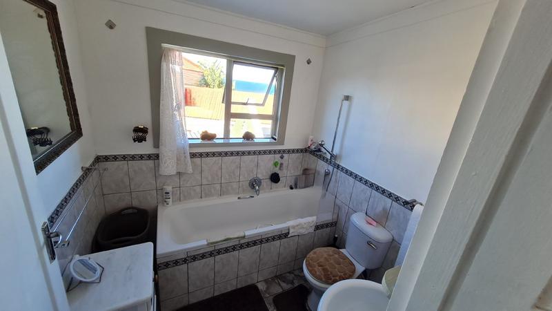 3 Bedroom Property for Sale in Dana Bay Western Cape